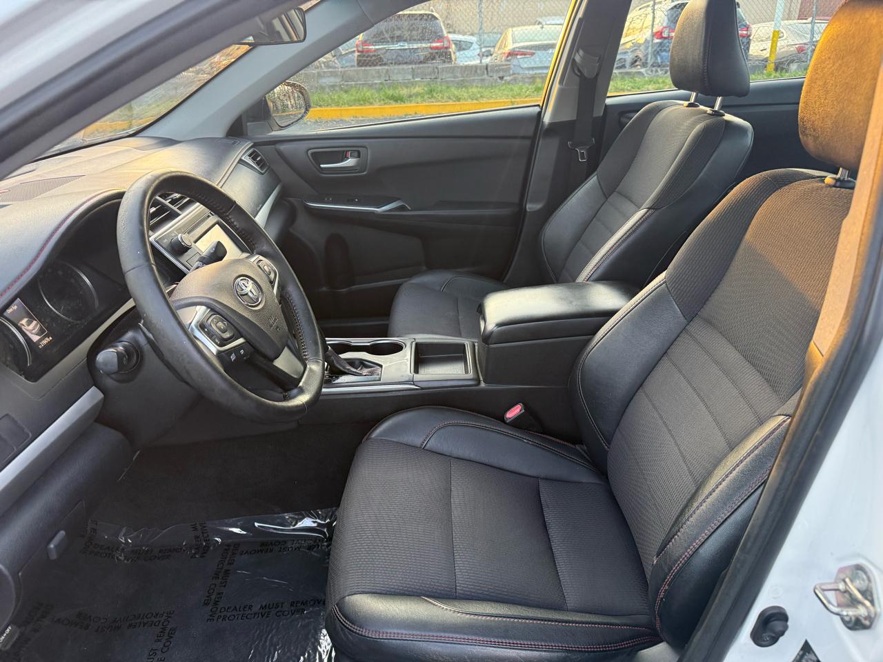 Toyota Camry SE 2017