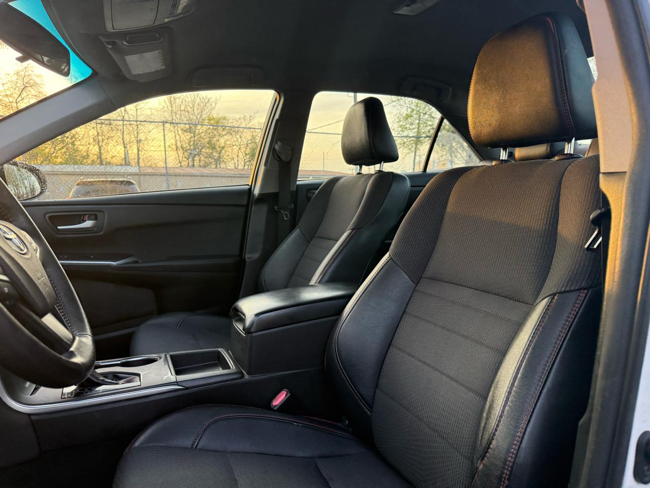 Toyota Camry SE 2017