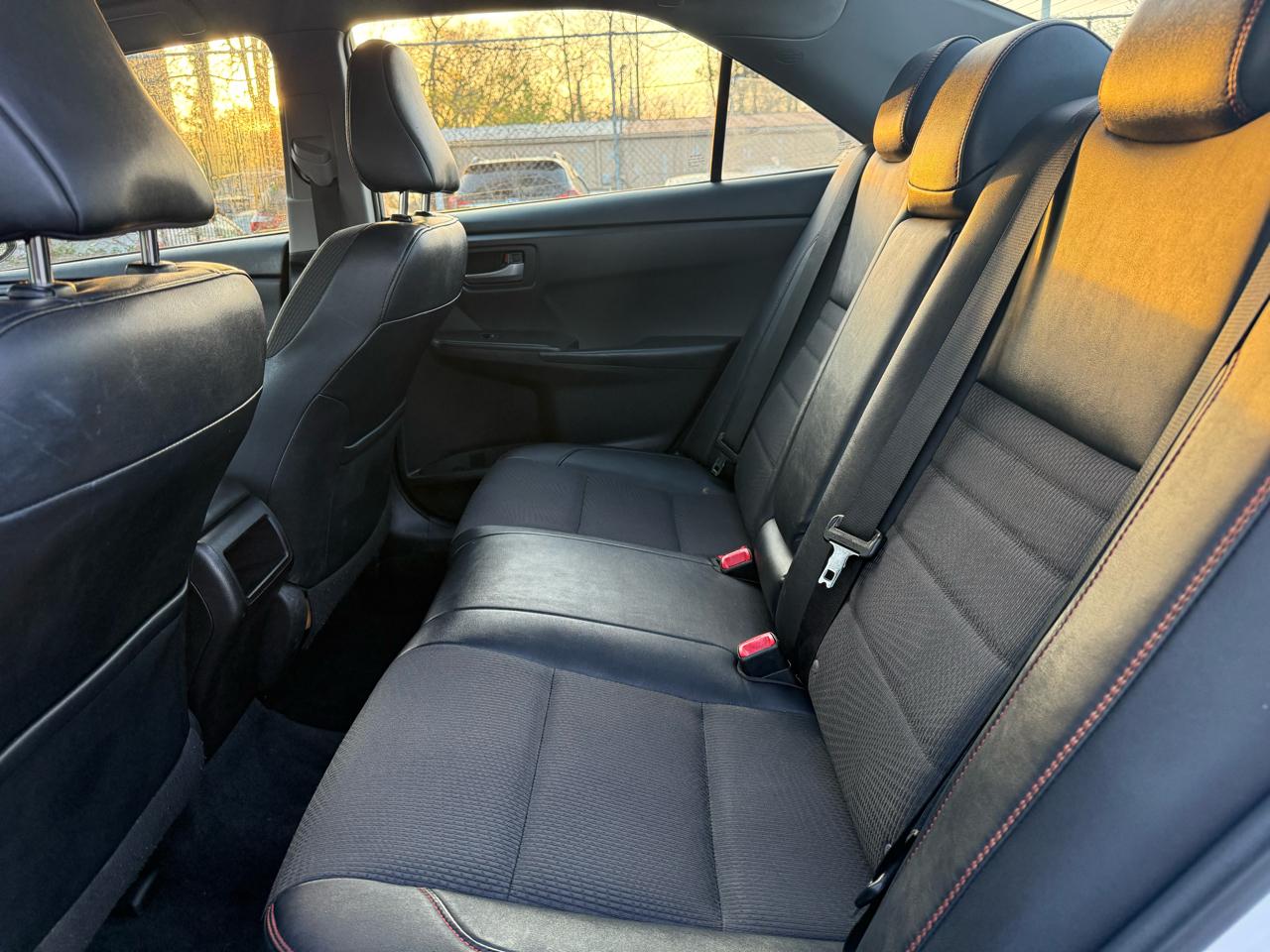 Toyota Camry SE 2017