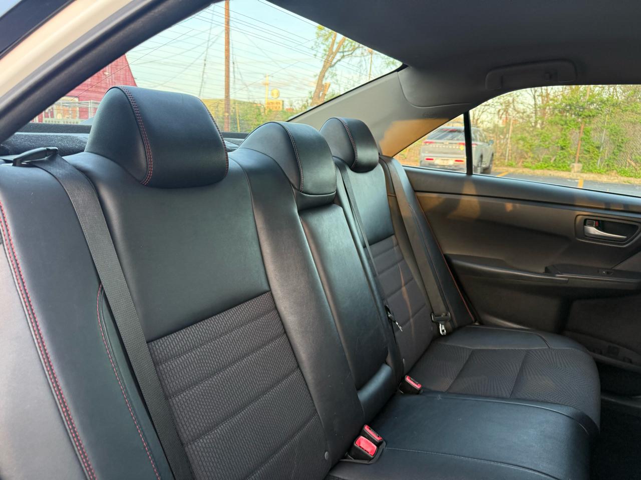 Toyota Camry SE 2017