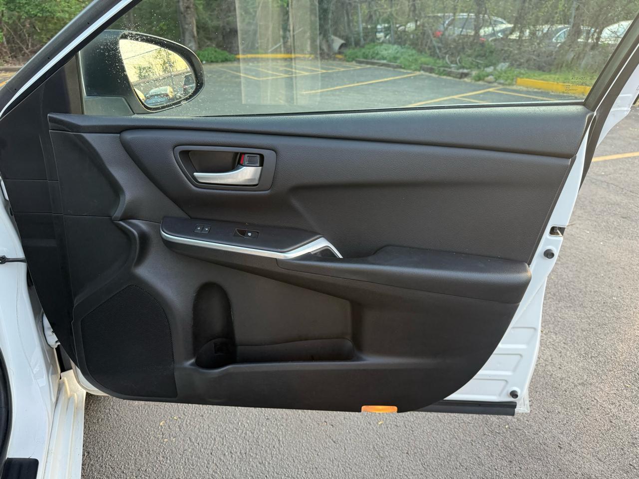 Toyota Camry SE 2017