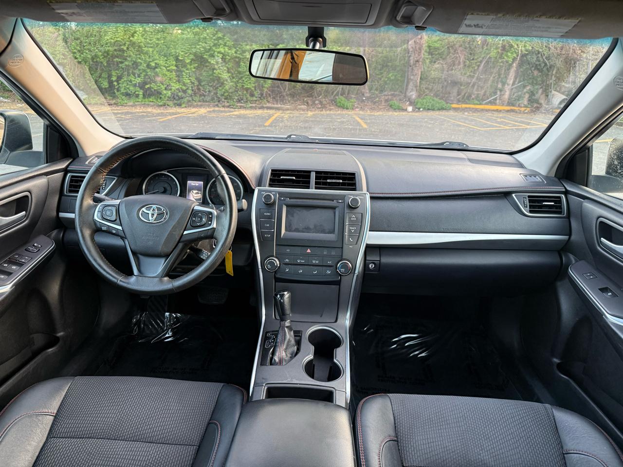 Toyota Camry SE 2017