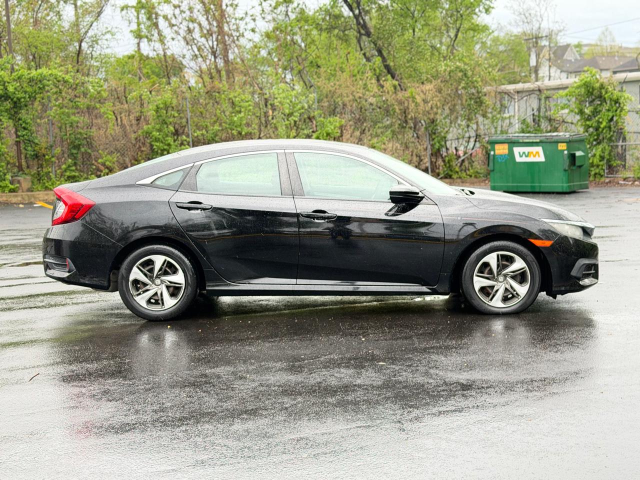 Honda Civic 4dr Sdn LX Auto 2017