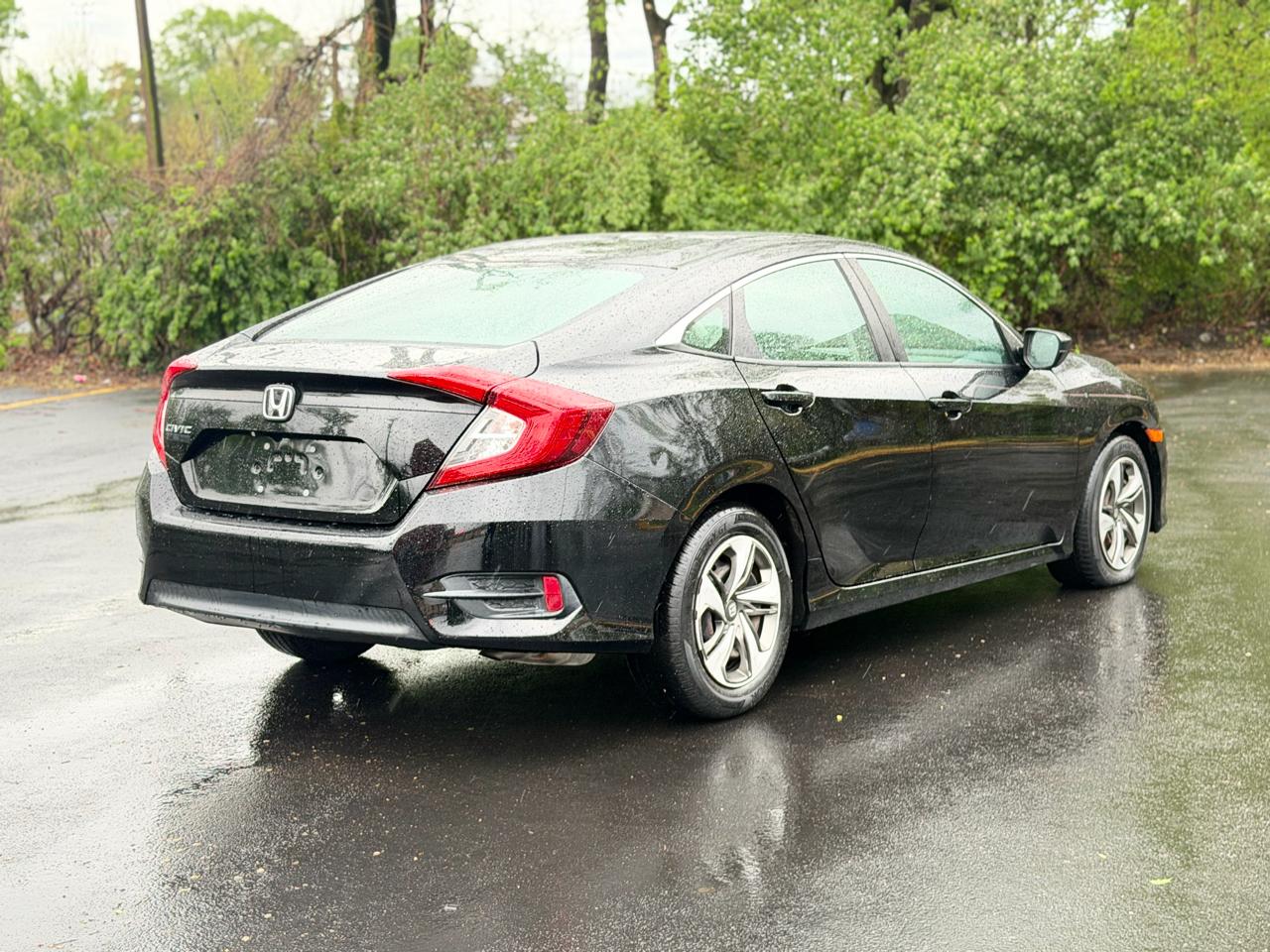 Honda Civic 4dr Sdn LX Auto 2017