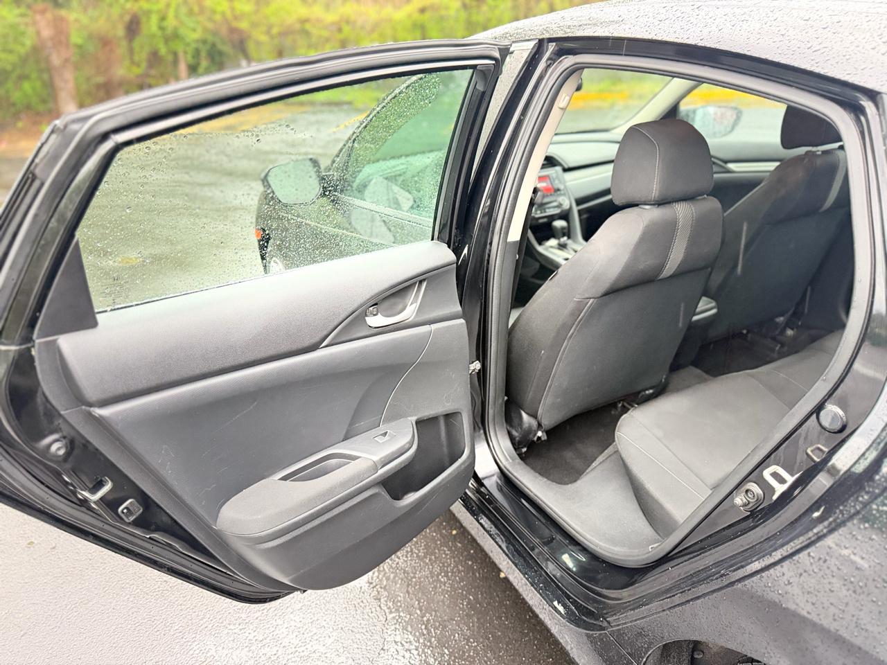 Honda Civic 4dr Sdn LX Auto 2017