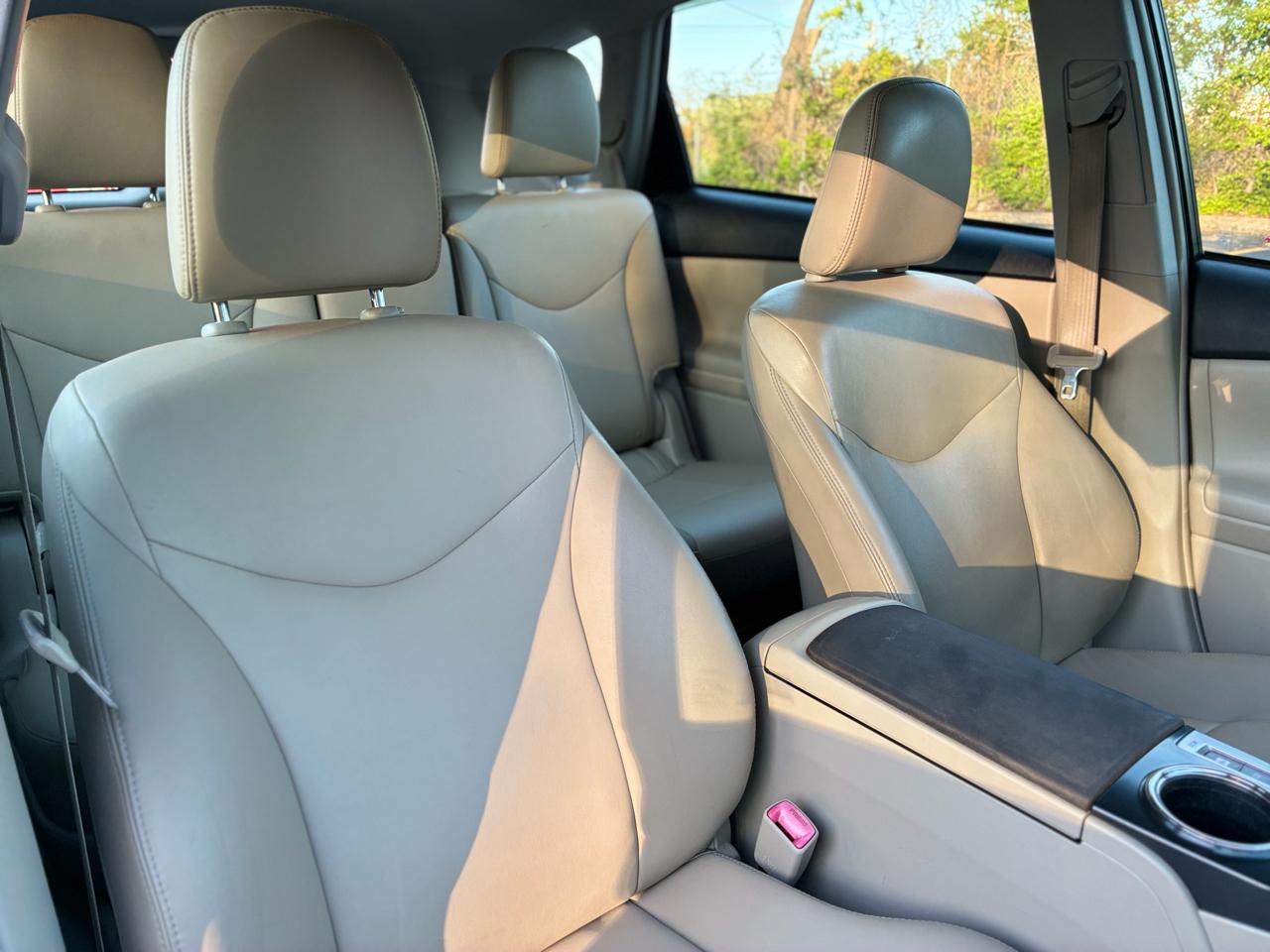 Toyota Prius V Five 2014