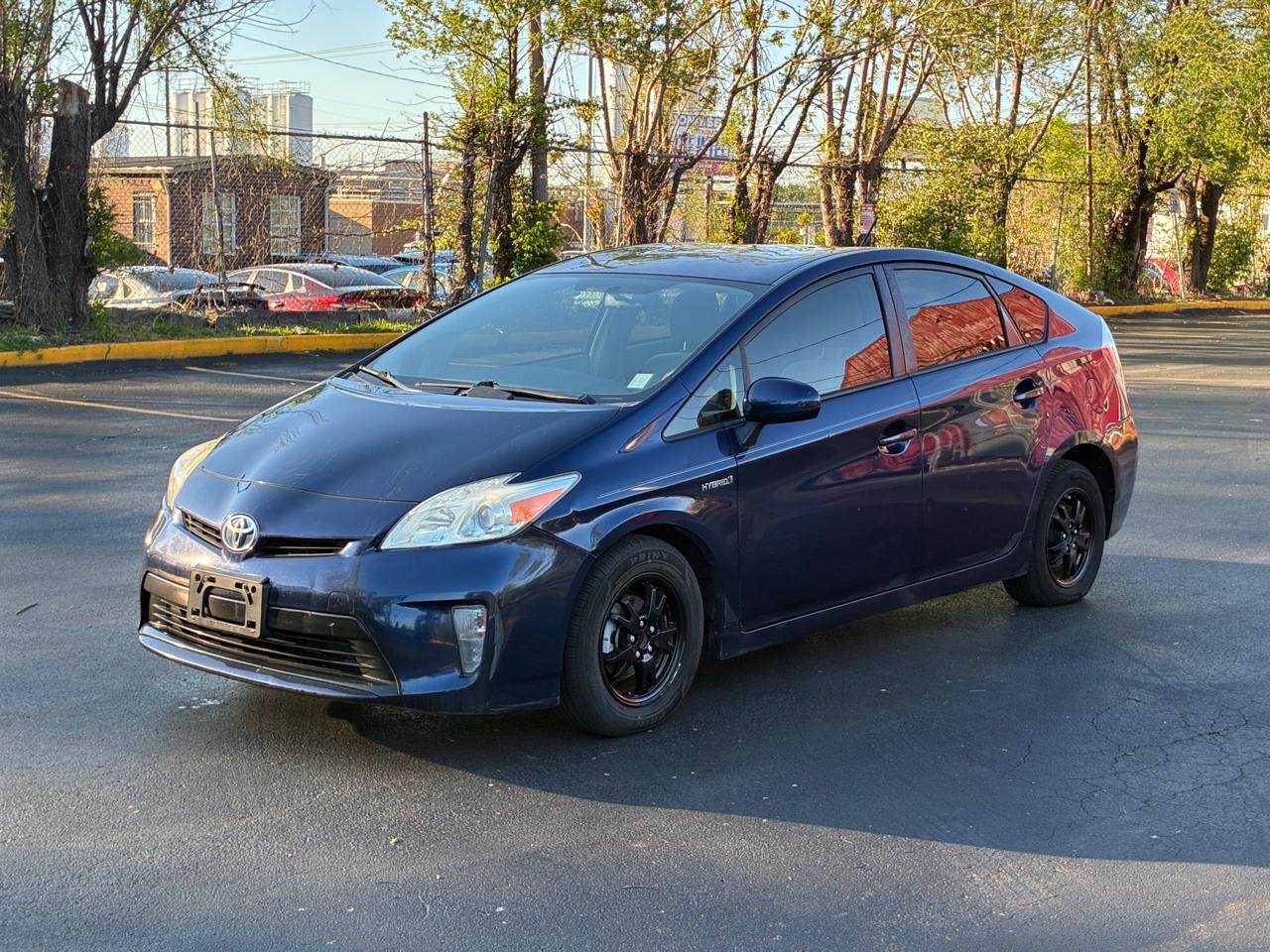 Toyota Prius Two 2014