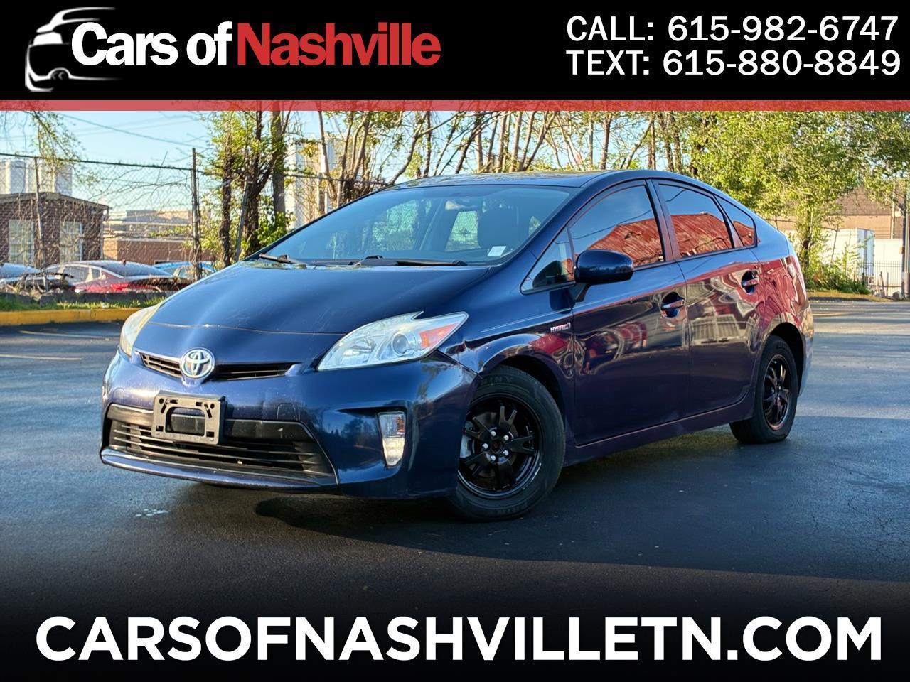 Toyota Prius Two 2014