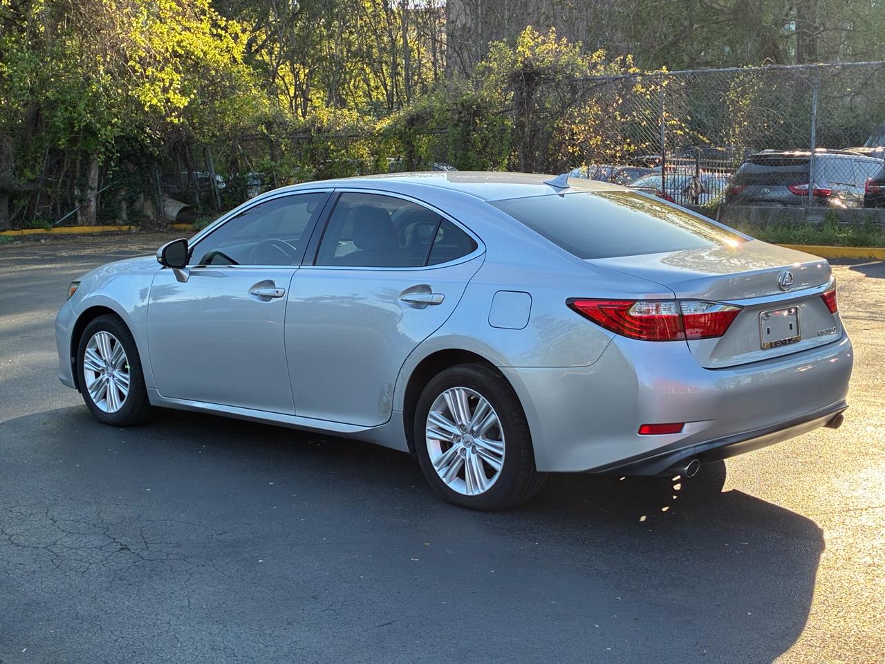 Lexus ES 350 Sedan 2014