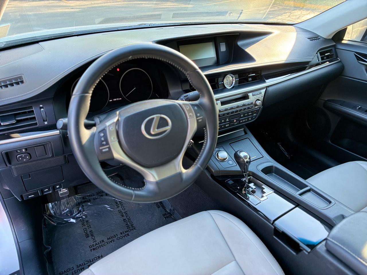 Lexus ES 350 Sedan 2014