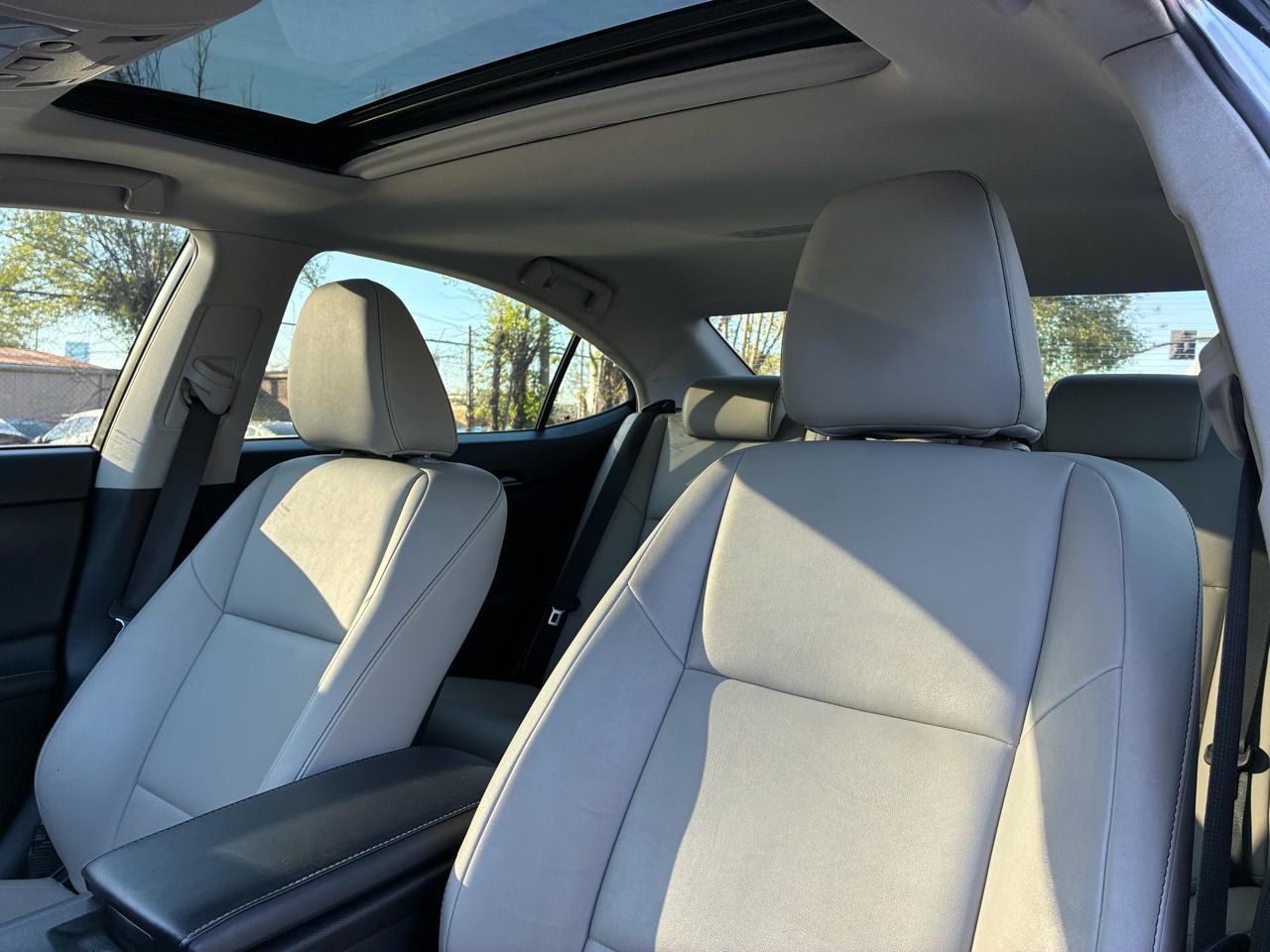 Lexus ES 350 Sedan 2014