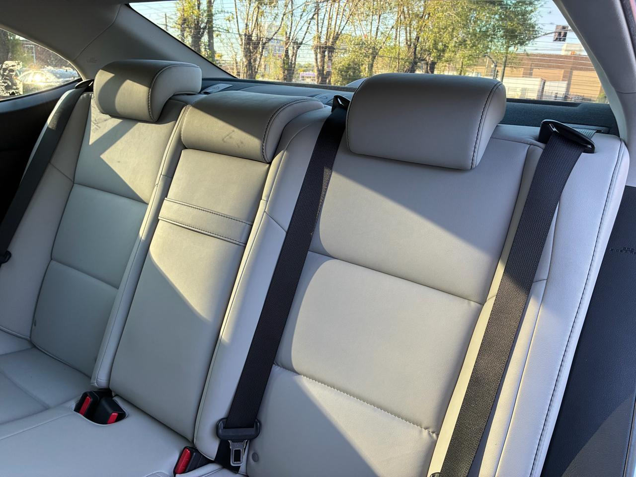 Lexus ES 350 Sedan 2014