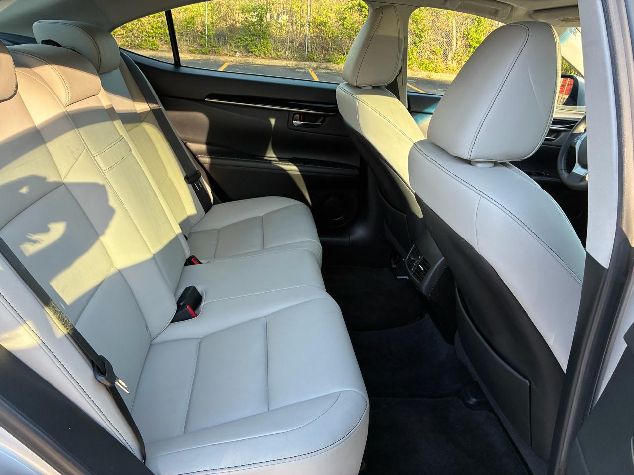 Lexus ES 350 Sedan 2014