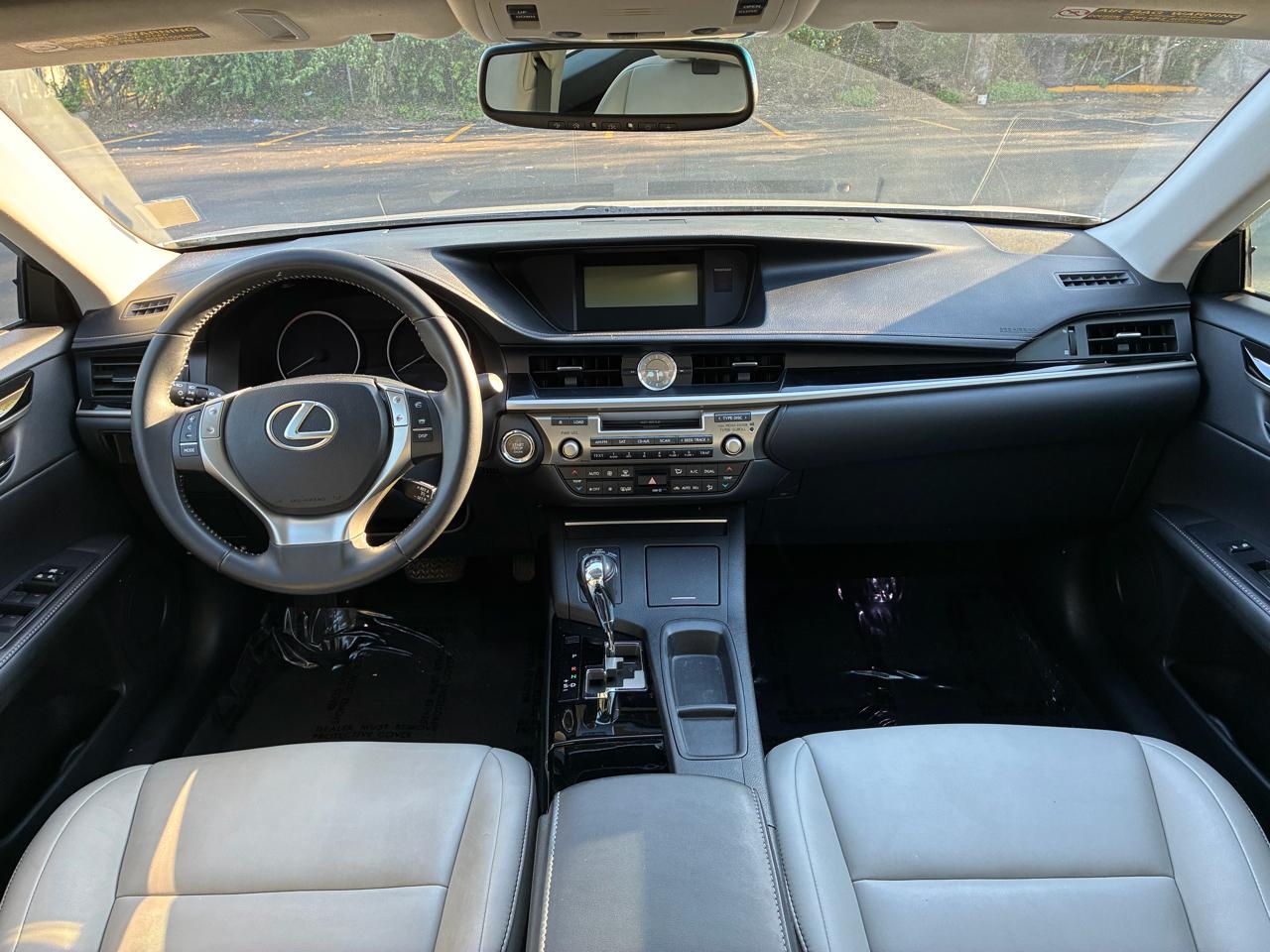 Lexus ES 350 Sedan 2014