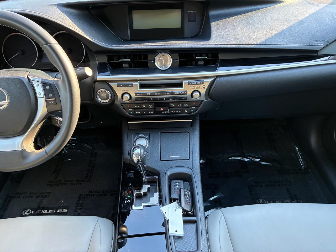 Lexus ES 350 Sedan 2014