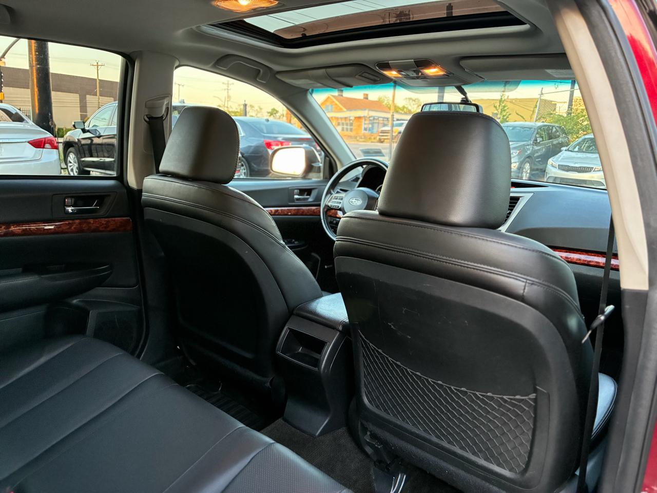 Subaru Outback 2.5i Limited 2012