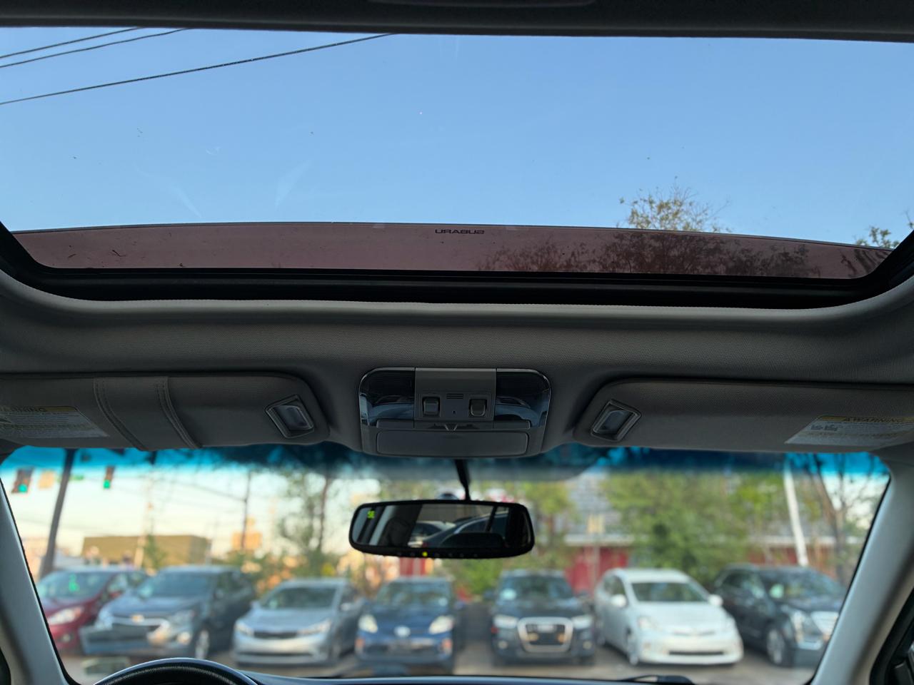 Subaru Outback 2.5i Limited 2012