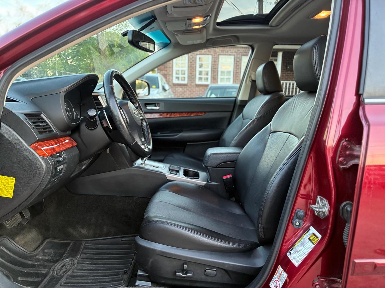 Subaru Outback 2.5i Limited 2012