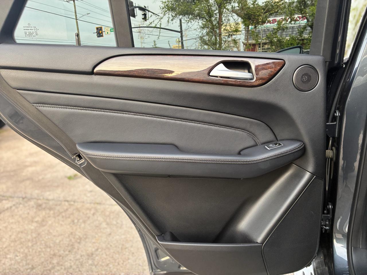 Mercedes-Benz M-Class ML350 4MATIC 2013