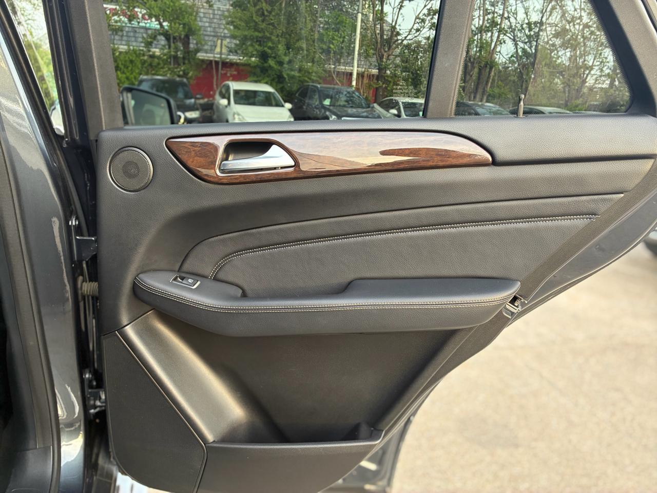 Mercedes-Benz M-Class ML350 4MATIC 2013