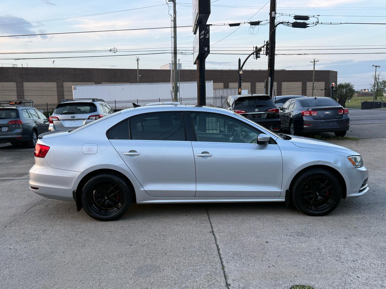 Volkswagen Jetta SE 6A 2015