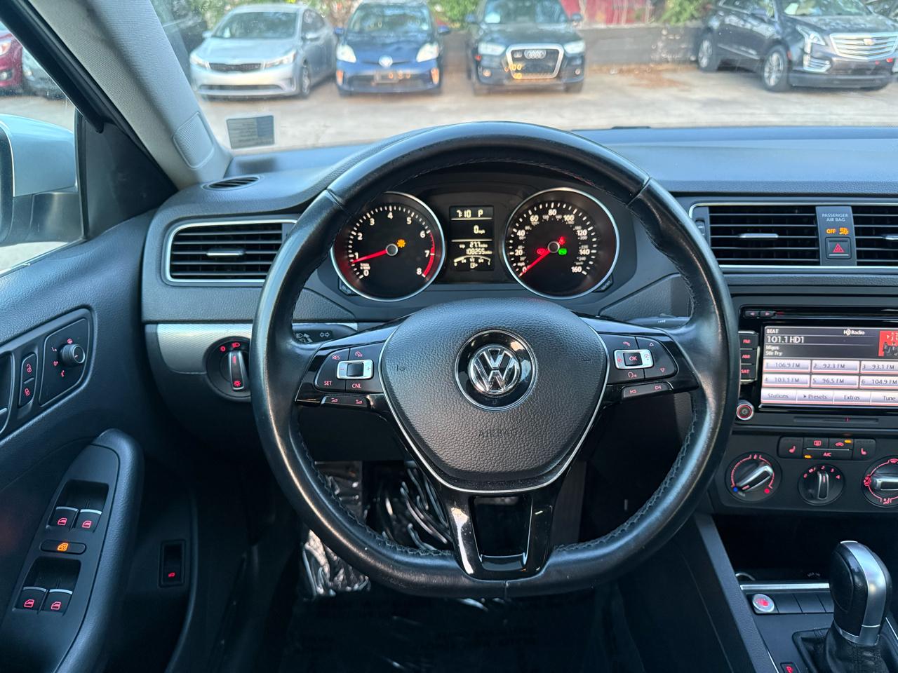 Volkswagen Jetta SE 6A 2015