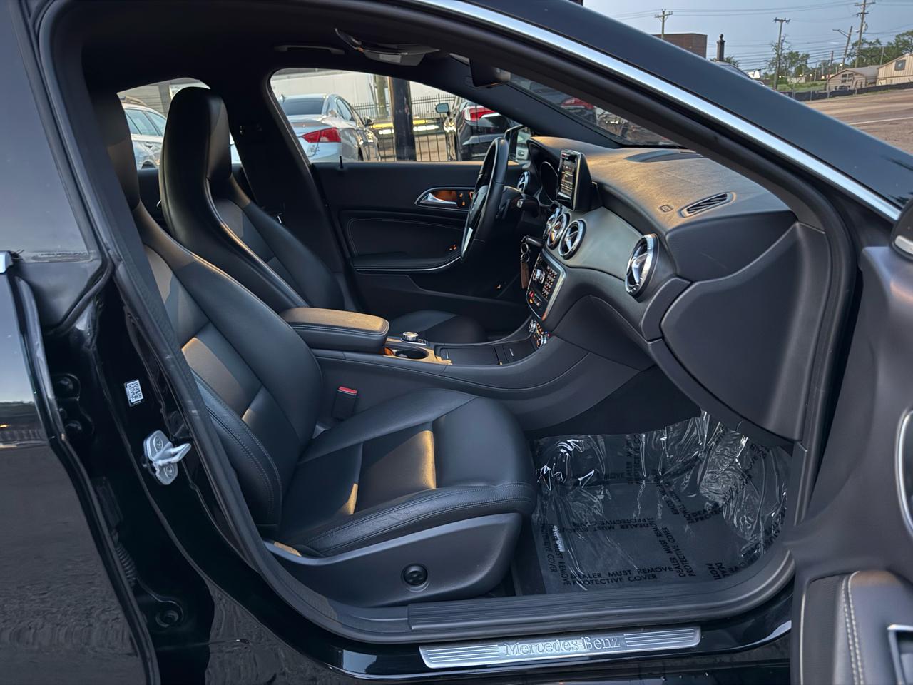 Mercedes-Benz CLA-Class CLA250 4MATIC 2014