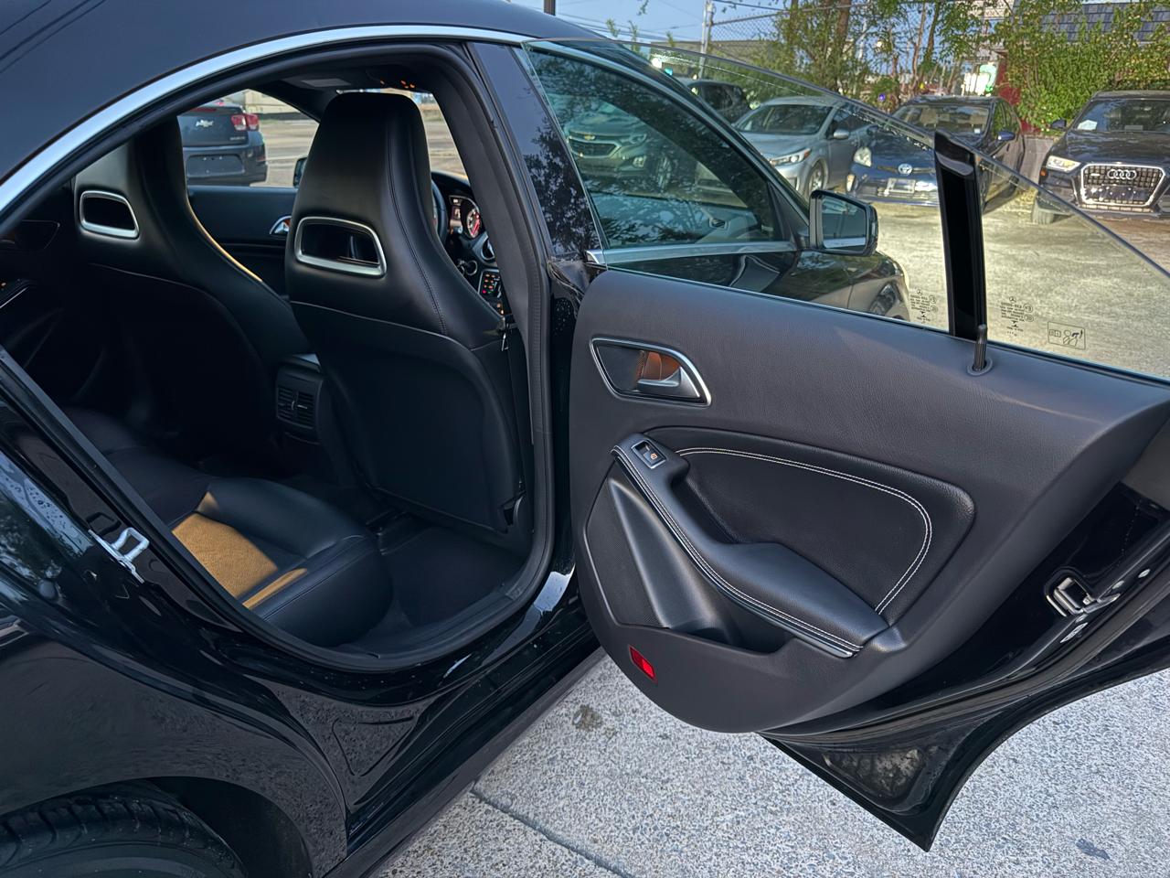 Mercedes-Benz CLA-Class CLA250 4MATIC 2014