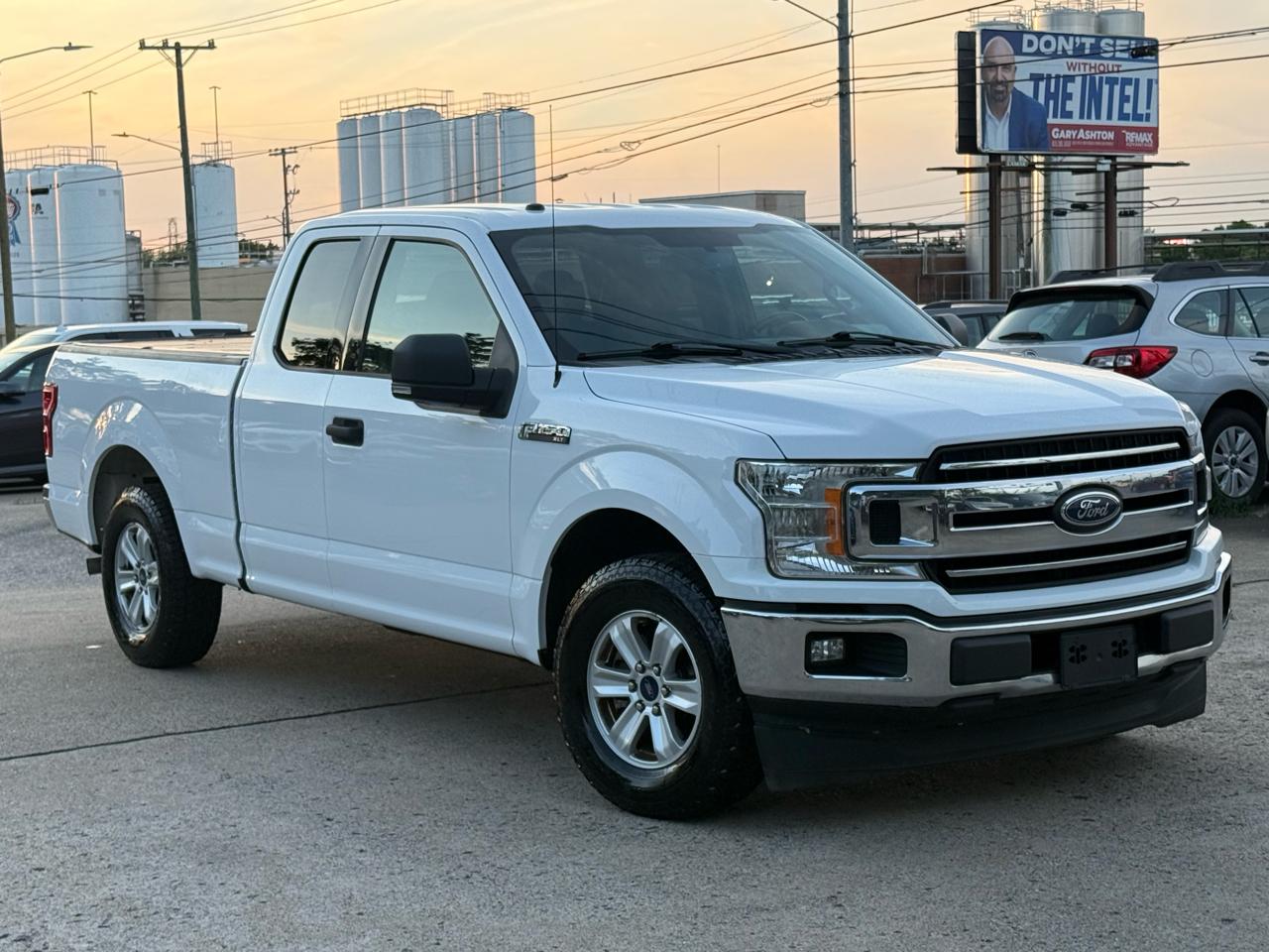 Ford F-150 2WD SuperCab 145" XL 2018