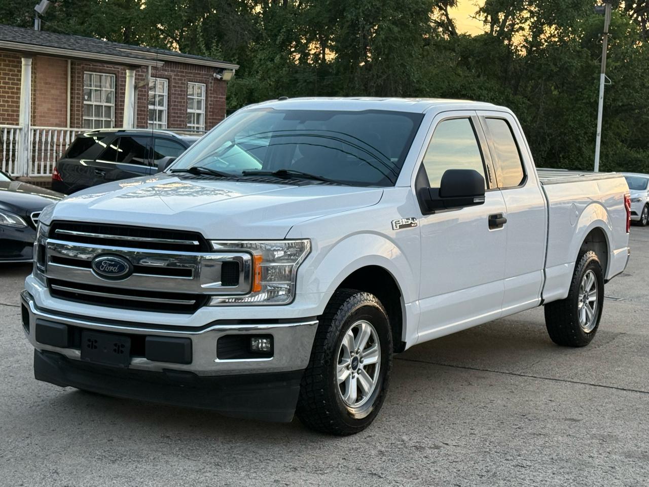 Ford F-150 2WD SuperCab 145" XL 2018