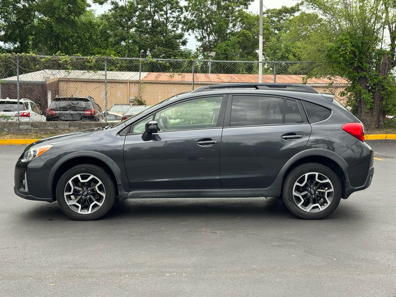 Subaru Crosstrek 2.0i Limited PZEV CVT 2016