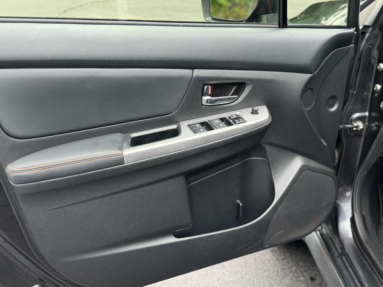 Subaru Crosstrek 2.0i Limited PZEV CVT 2016