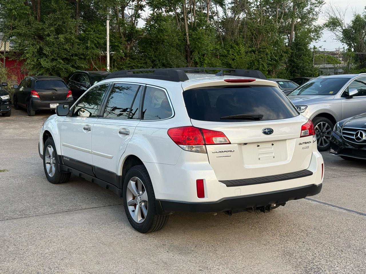 Subaru Outback 2.5i Limited 2013