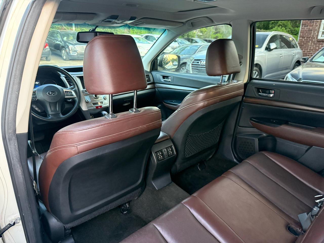 Subaru Outback 2.5i Limited 2013