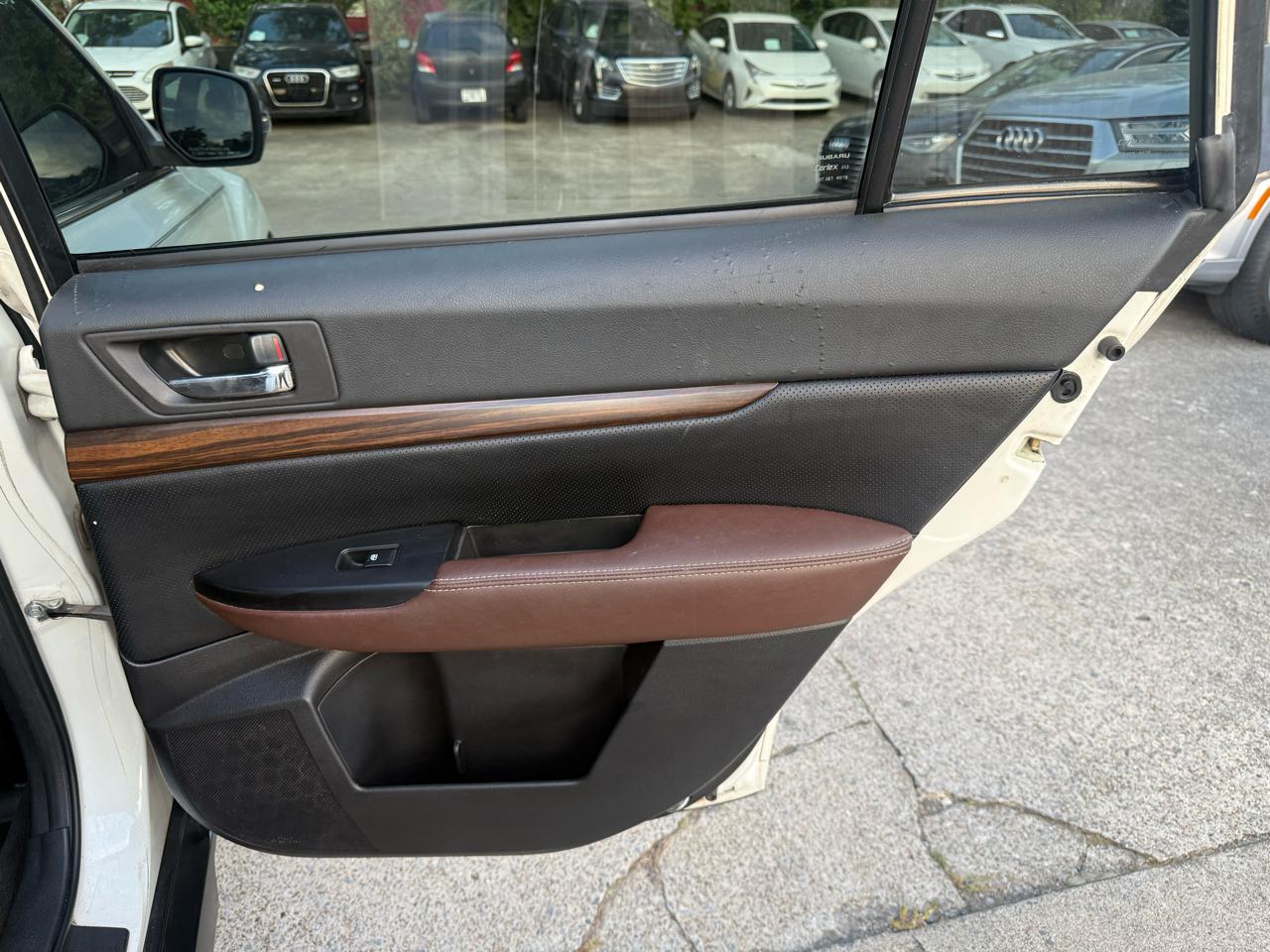 Subaru Outback 2.5i Limited 2013