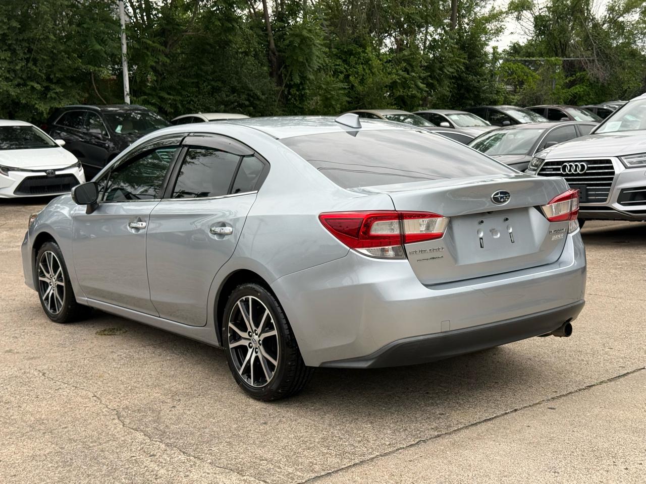 Subaru Impreza 2.0i Limited CVT 4-Door 2017