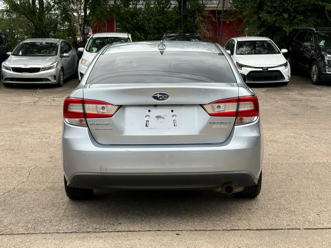 Subaru Impreza 2.0i Limited CVT 4-Door 2017