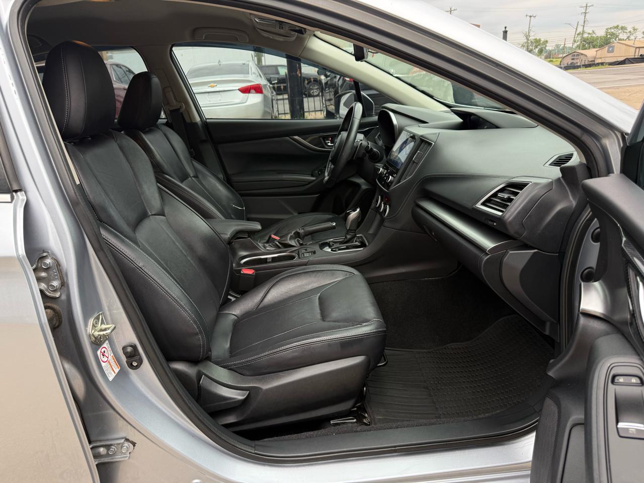 Subaru Impreza 2.0i Limited CVT 4-Door 2017