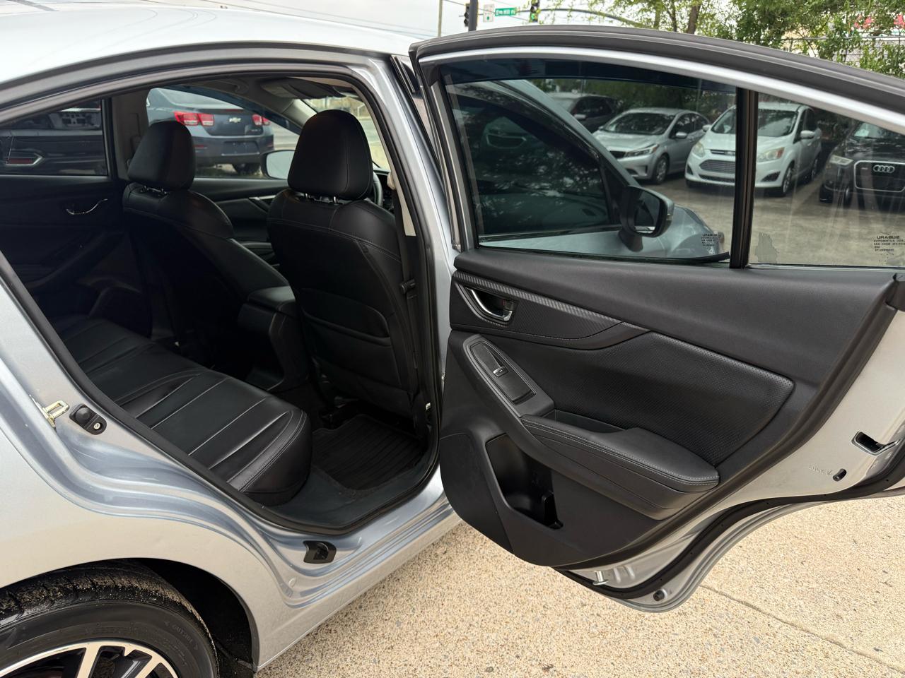 Subaru Impreza 2.0i Limited CVT 4-Door 2017