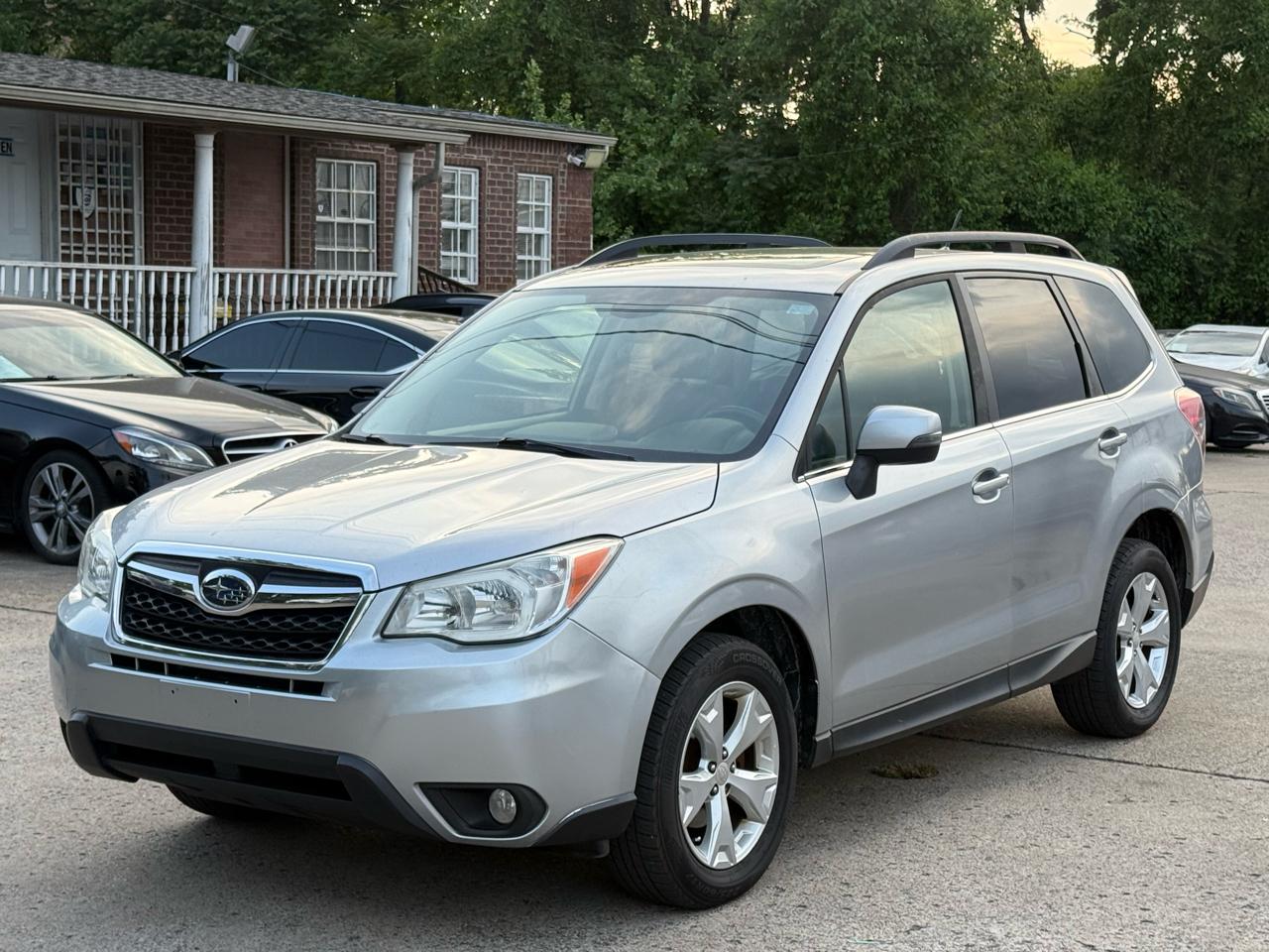 Subaru Forester 2.5i Touring 2014