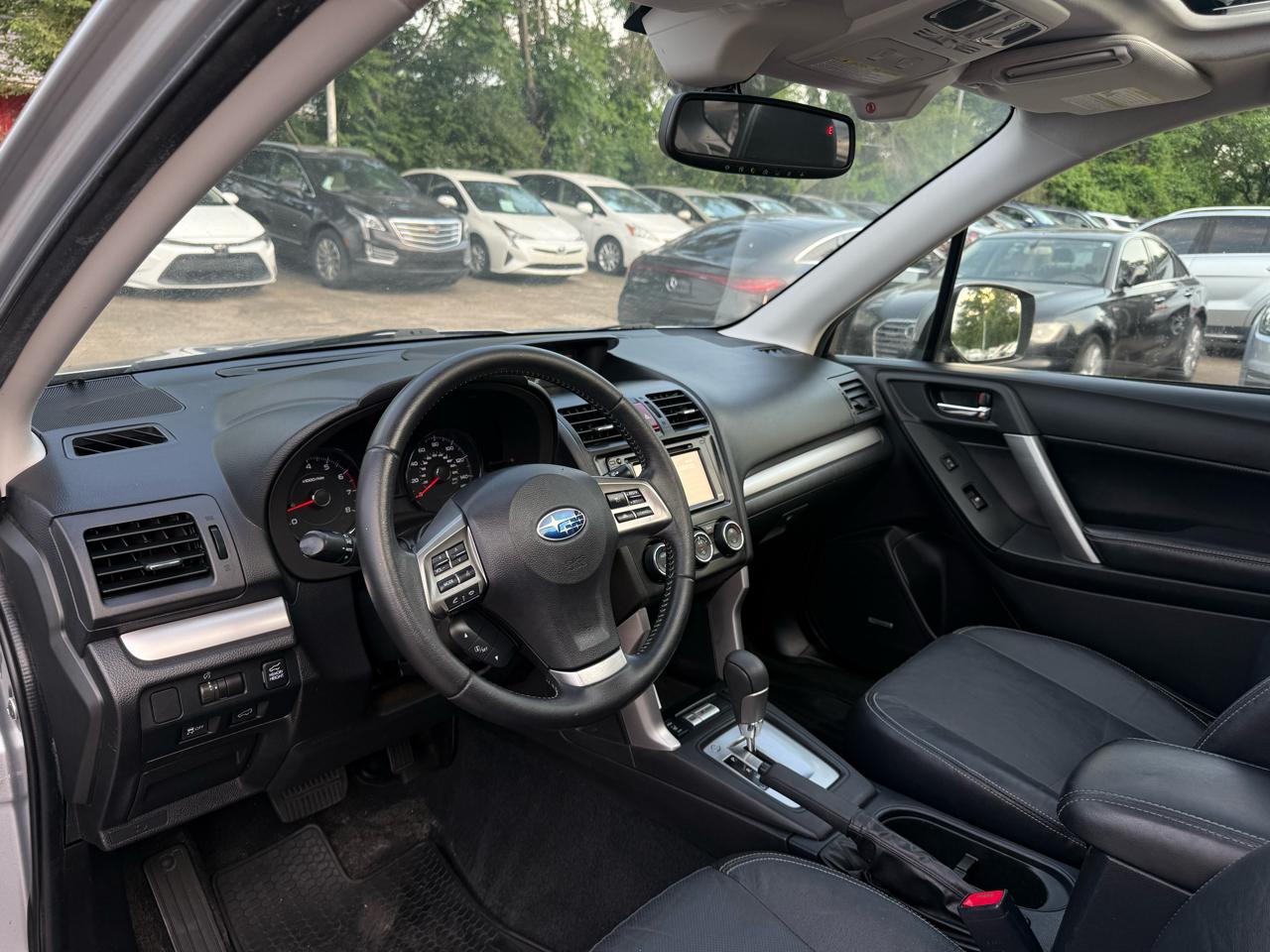 Subaru Forester 2.5i Touring 2014