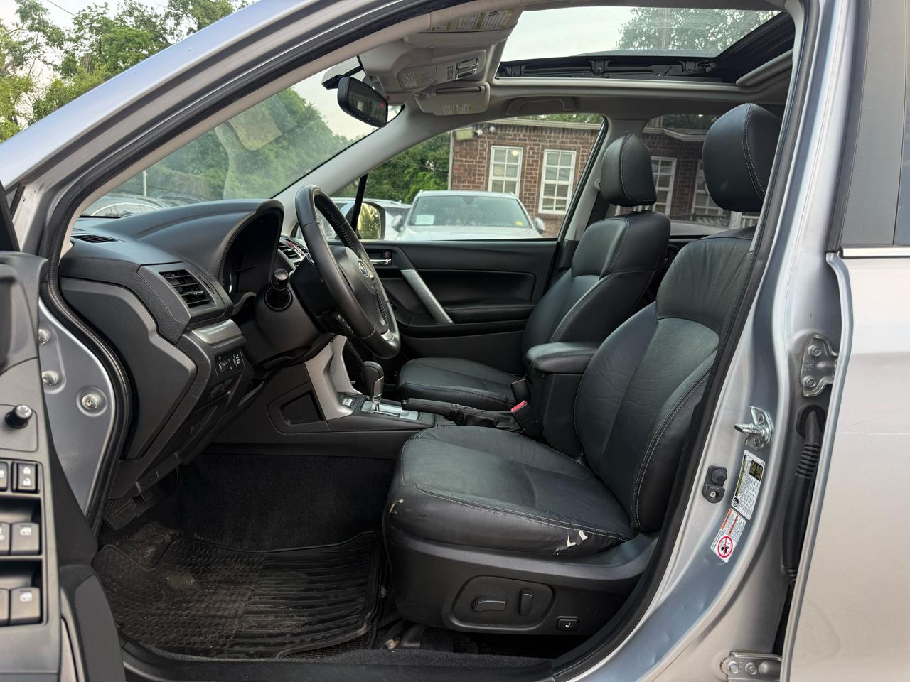 Subaru Forester 2.5i Touring 2014