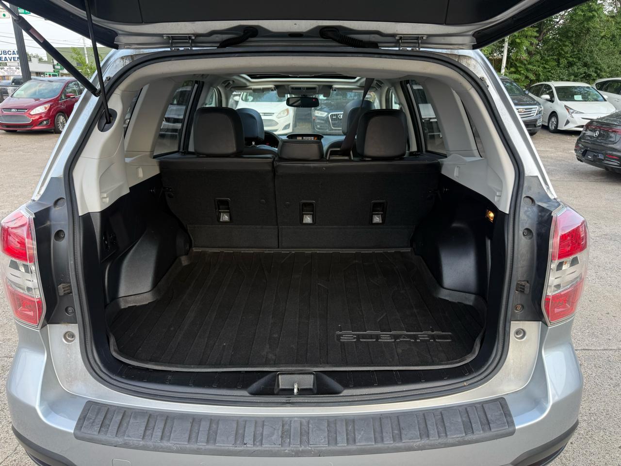 Subaru Forester 2.5i Touring 2014