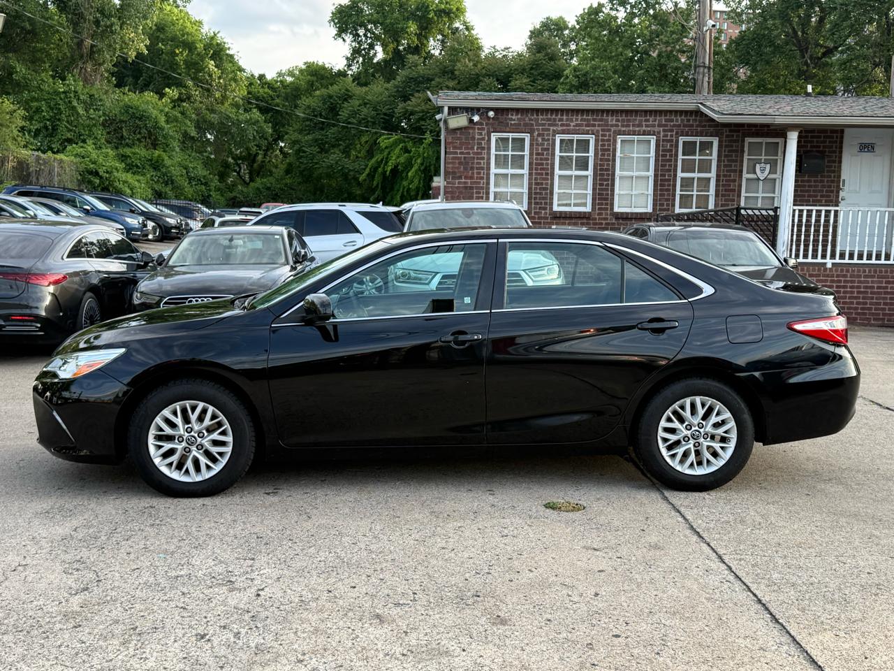 Toyota Camry LE 2016