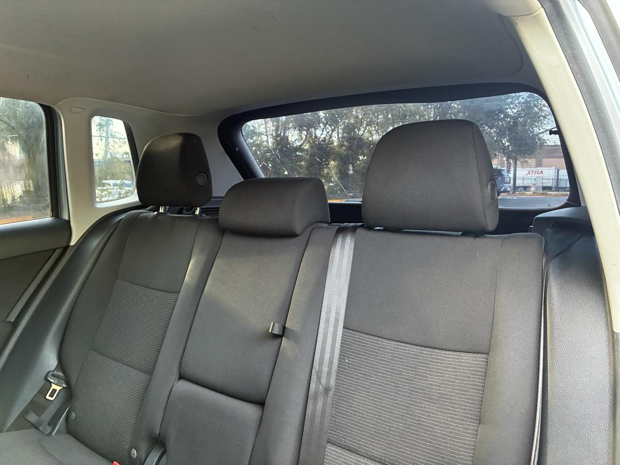 Volkswagen Tiguan S 2017