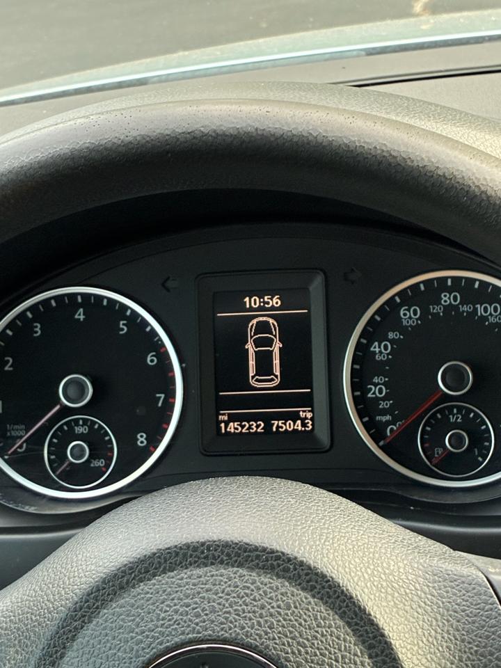 Volkswagen Tiguan S 2017