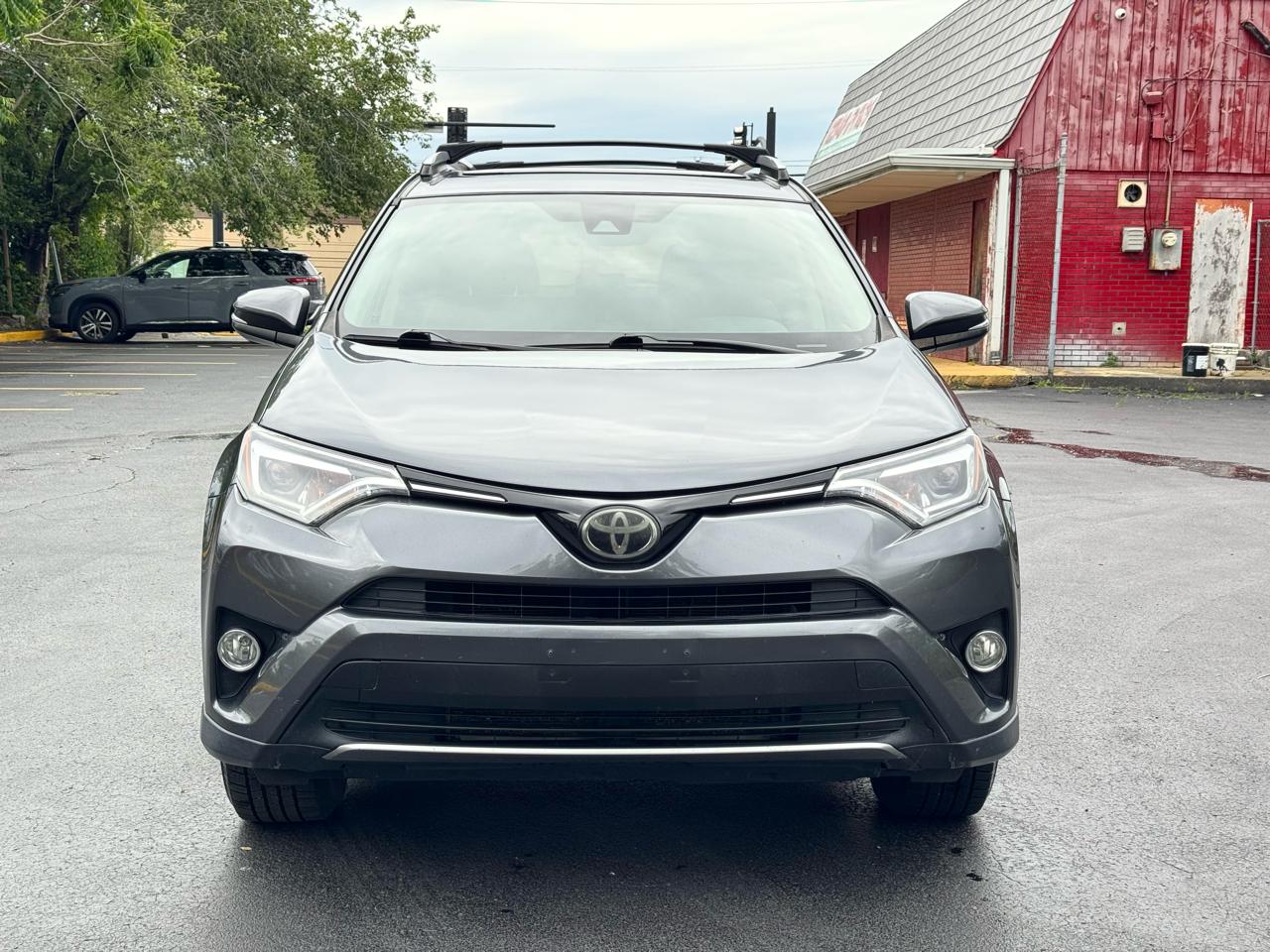 Toyota RAV4 Limited FWD 2018