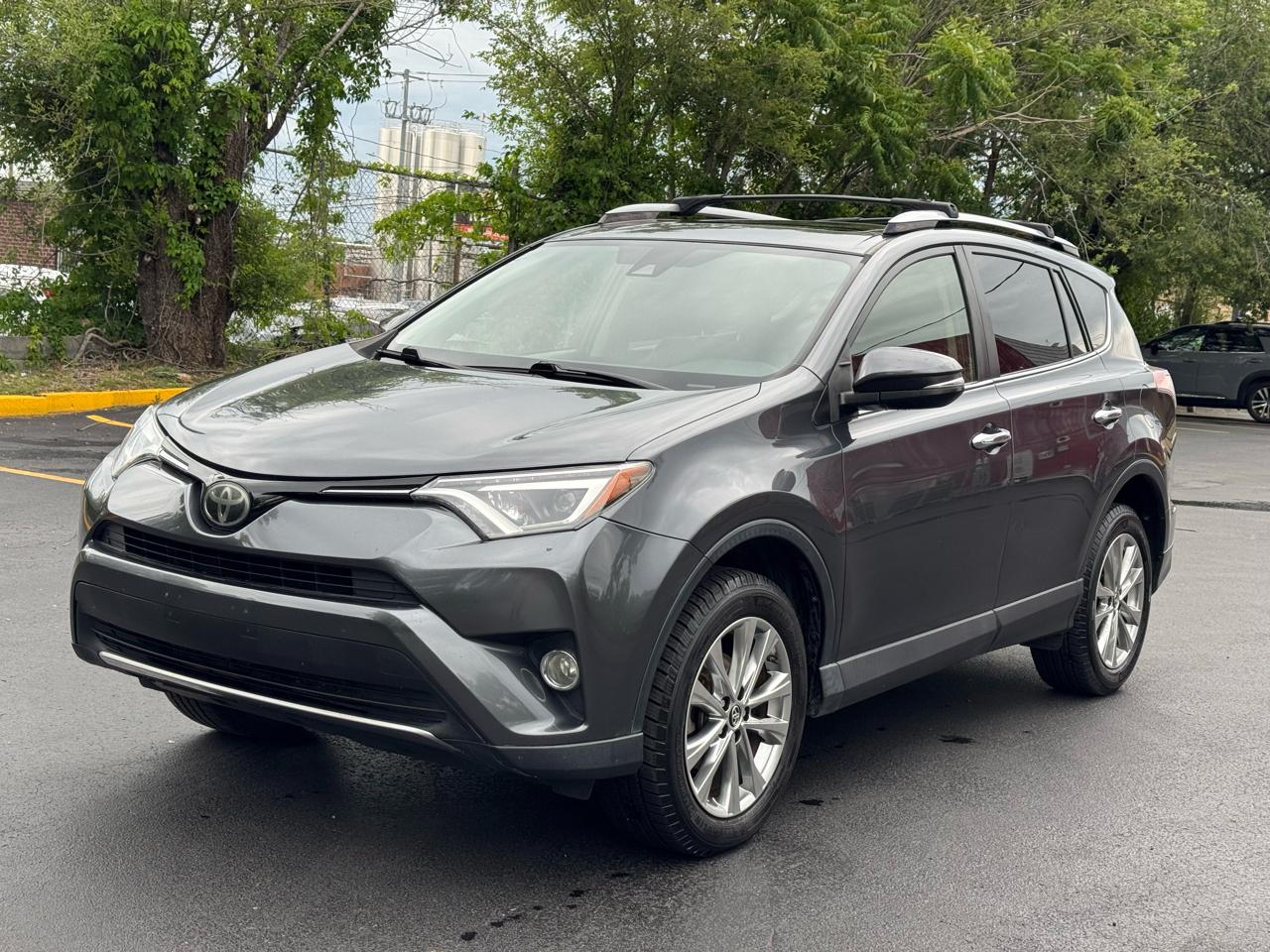 Toyota RAV4 Limited FWD 2018