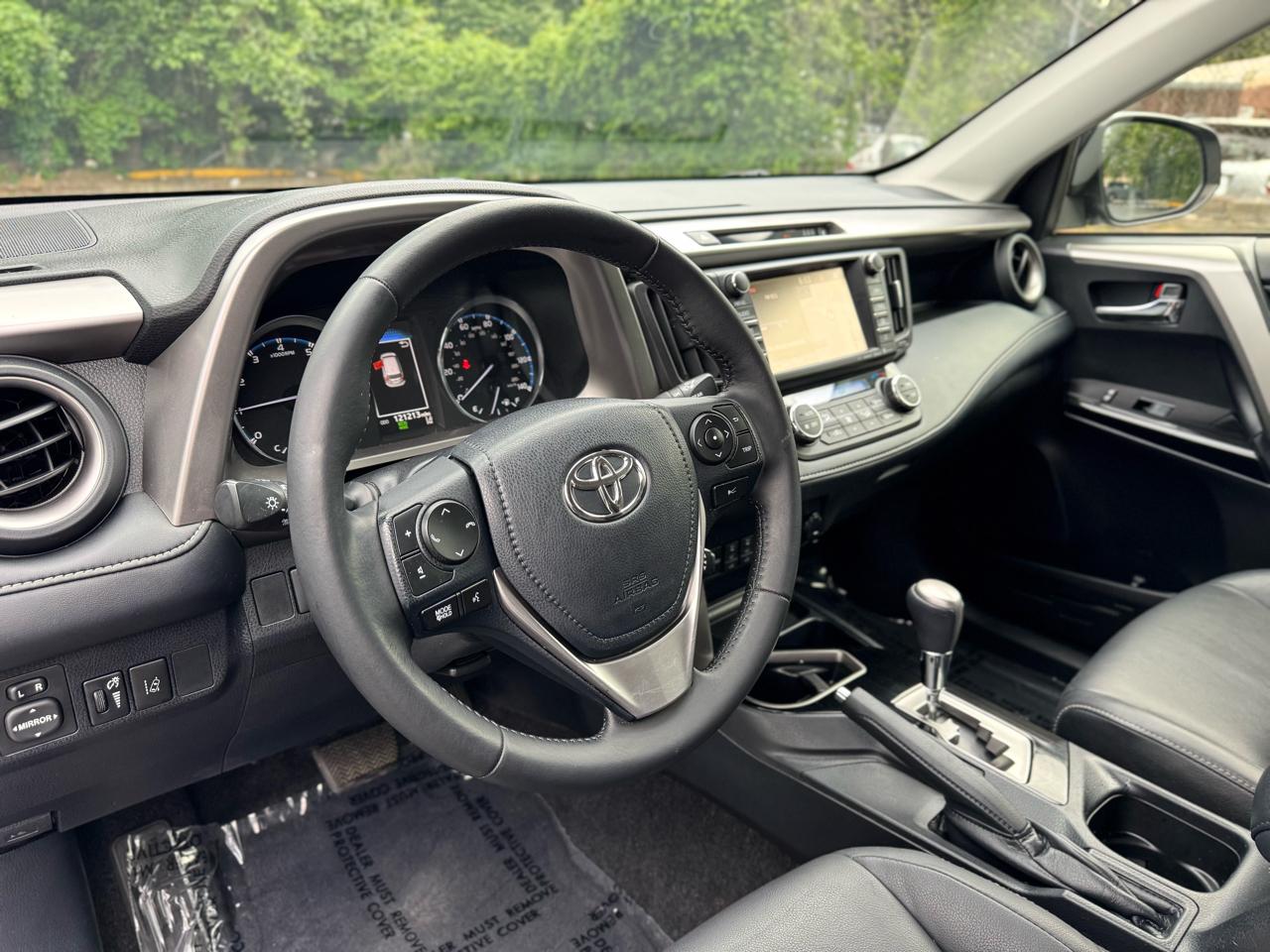 Toyota RAV4 Limited FWD 2018