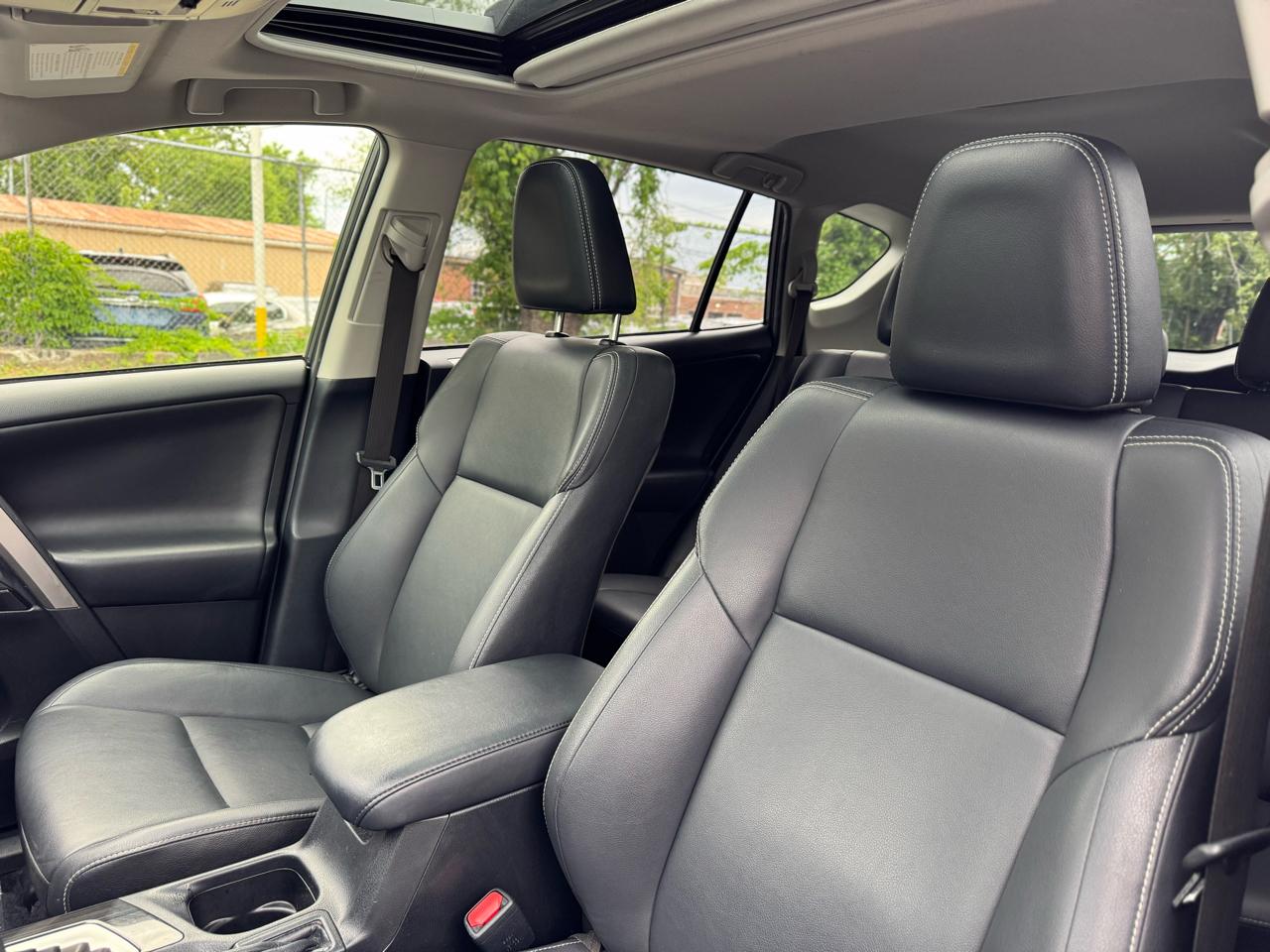 Toyota RAV4 Limited FWD 2018